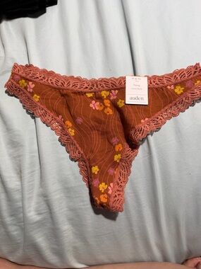 🌧️Auden Rust Floral Lace-Trim Thong Panty
